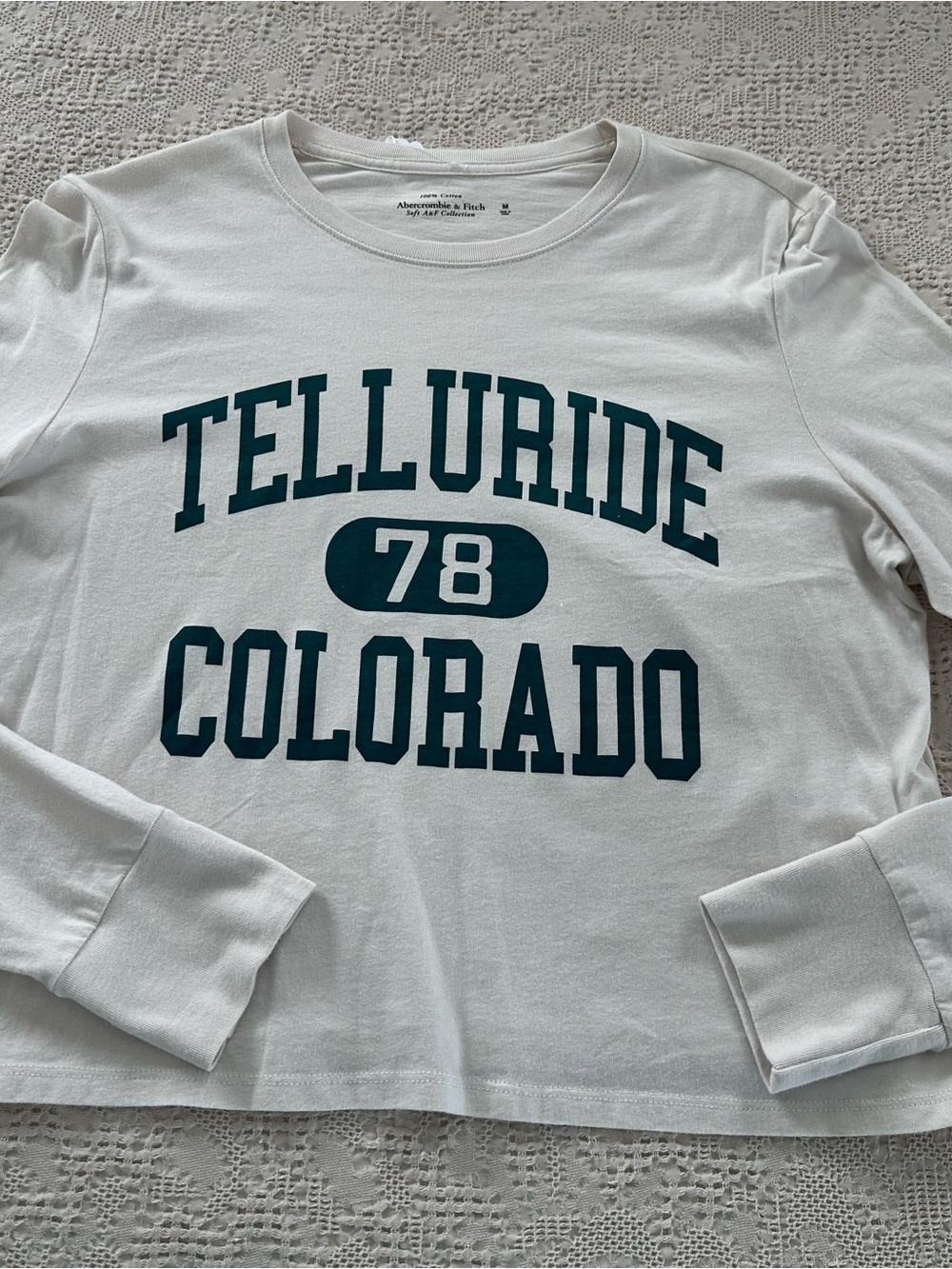 Abercrombie & Fitch White Long-Sleeve Telluride Colorado Graphic Tee M